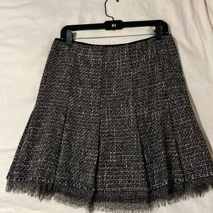 Tahari skirt